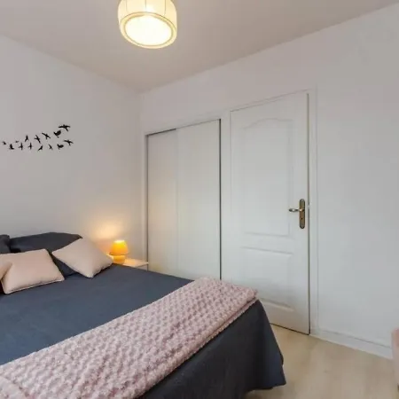 Troyes, 3 Pieces, 4 Personnes - Fr-1-543-128 Apartment Troyes